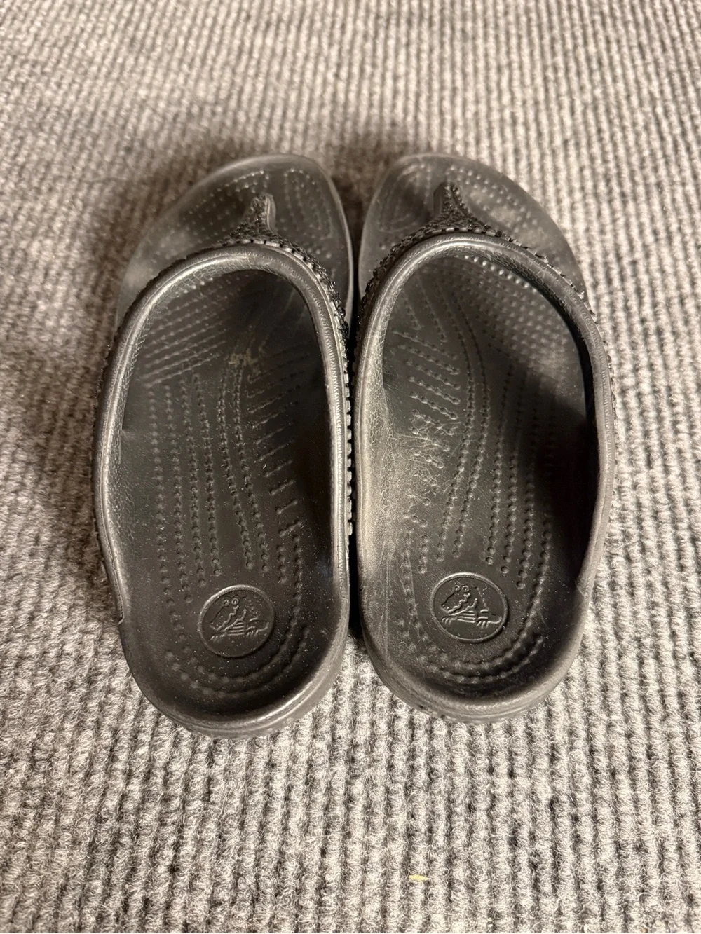 Women's Black Comfort Flip-Flop Sandals with Embellished Straps Size 7